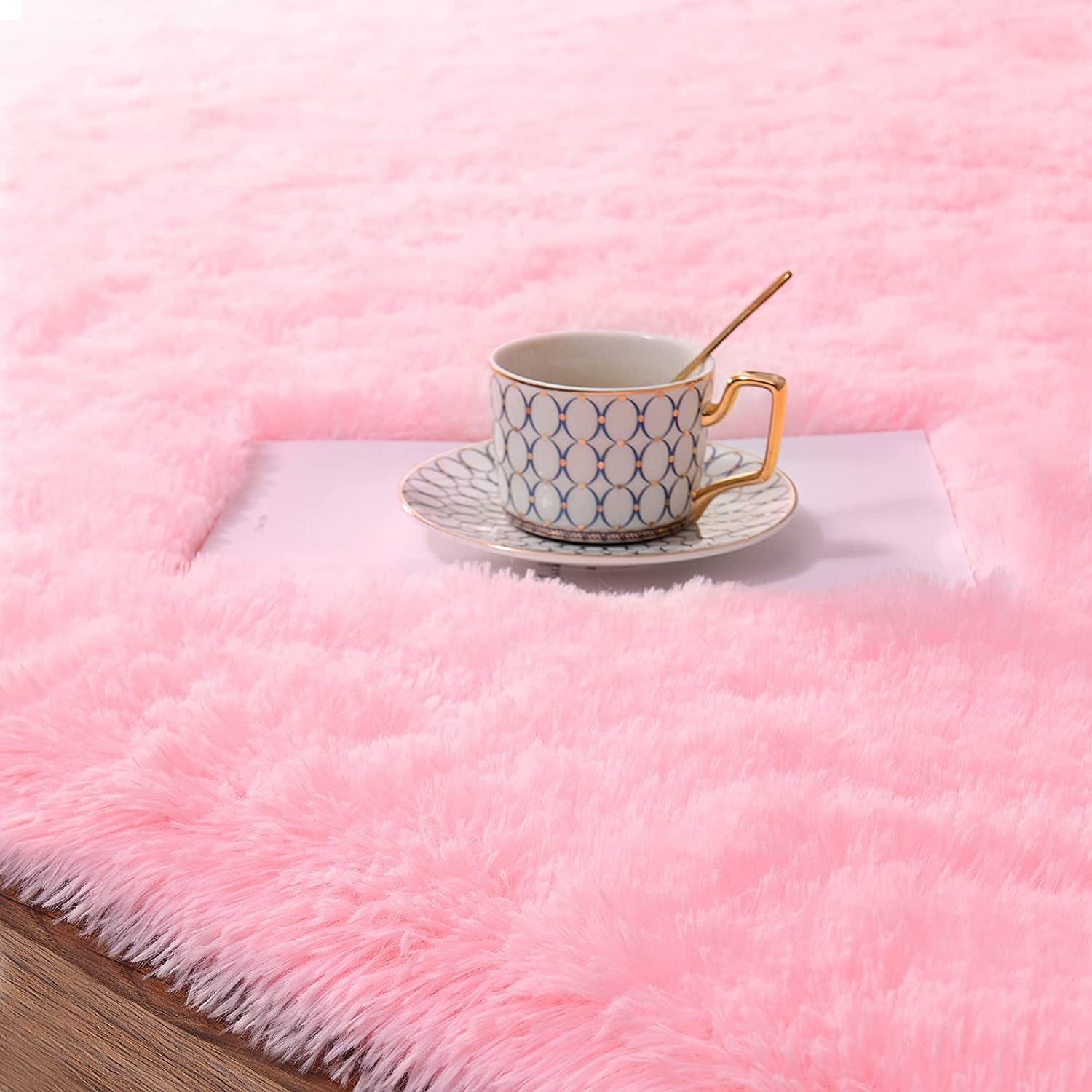 Area Rug Modern Rugs for Bedroom 4x5.3 Feet in Pink