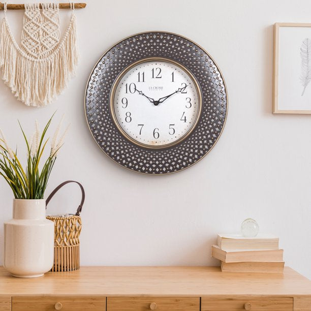 Antiqued Brown Lattice Quartz Analog Wall Clock in16 Inches