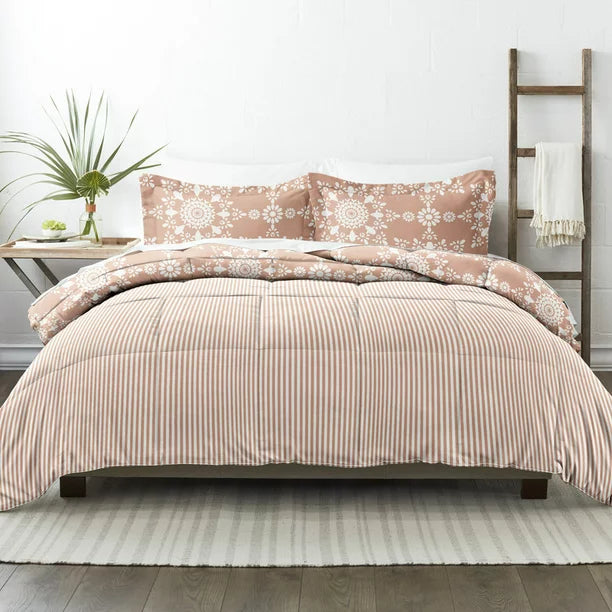 Clay Daisy Medallion Reversible Down Alternative Microfiber Comforter Set