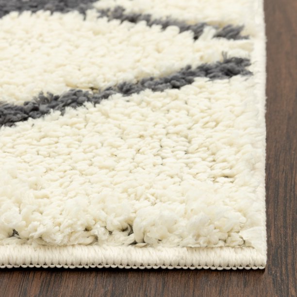 Contemporary Cream Shag Area Rug