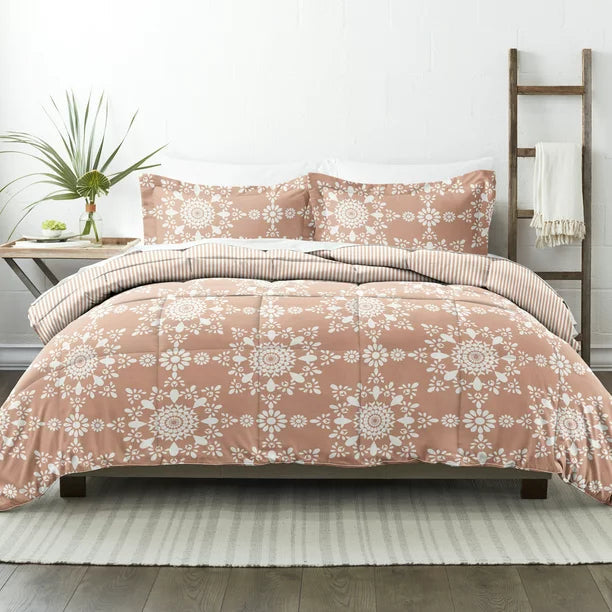 Clay Daisy Medallion Reversible Down Alternative Microfiber Comforter Set